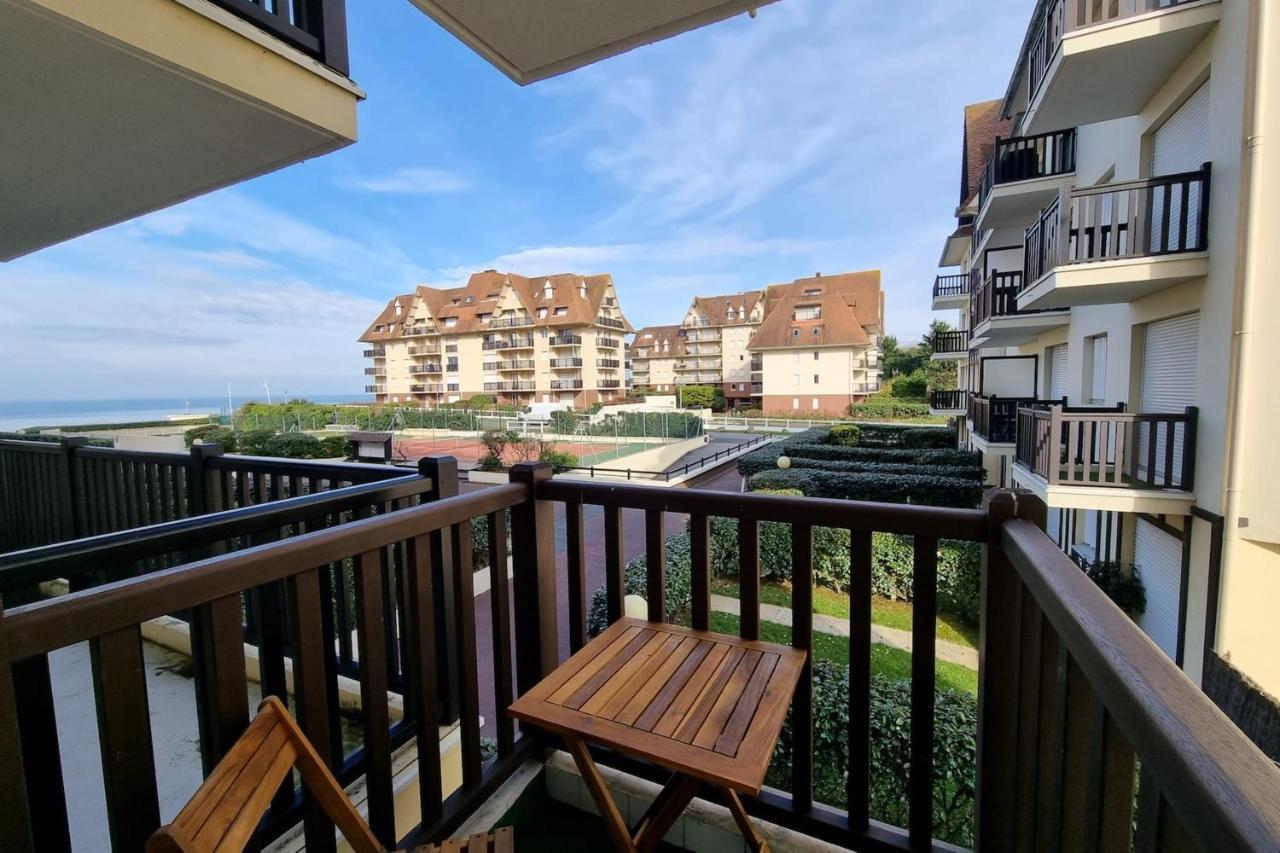 Studio In Front Of Marcel Proust Promenade Cabourg Exteriér fotografie